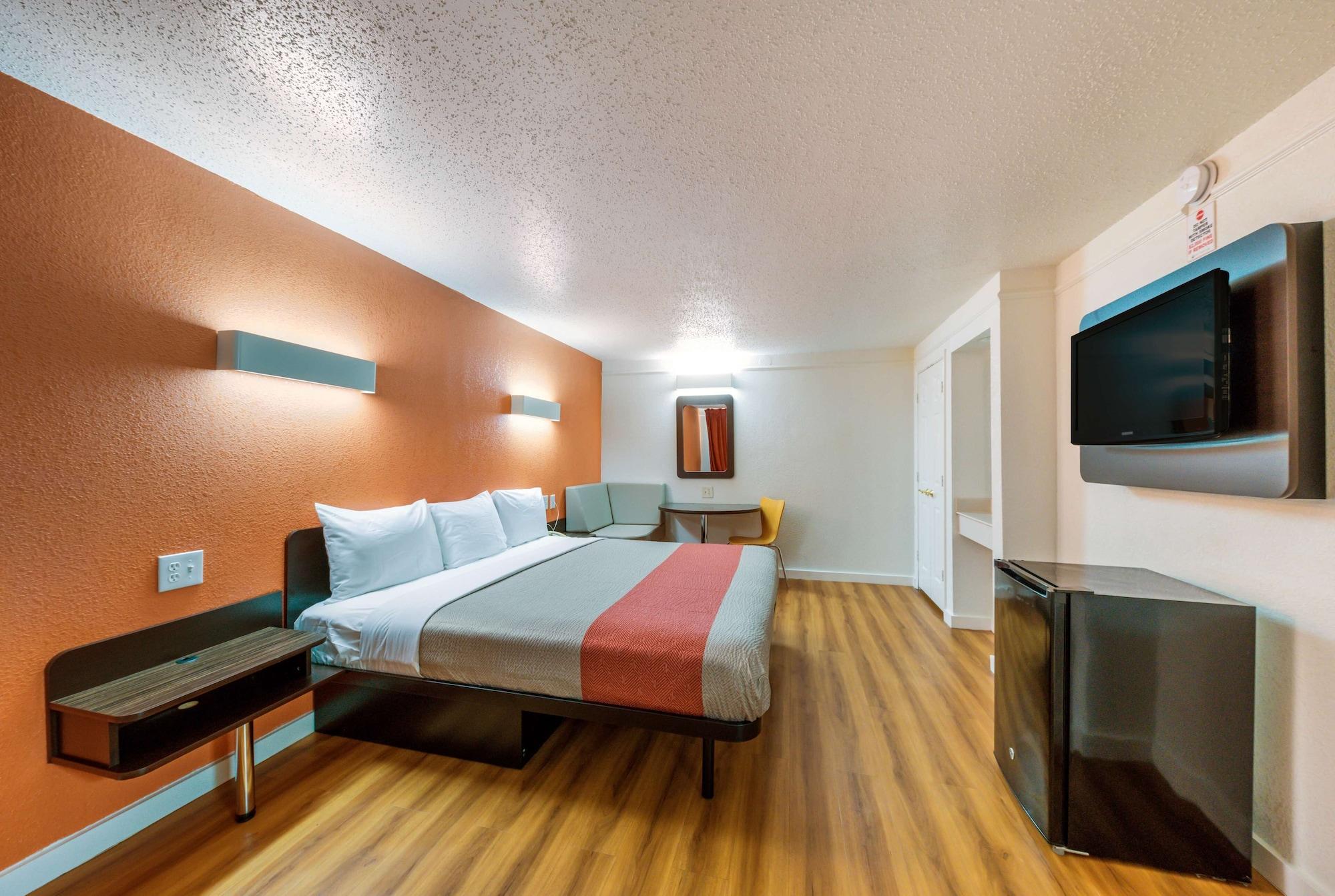Motel 6-Dallas, Tx - Farmers Branch Exterior photo