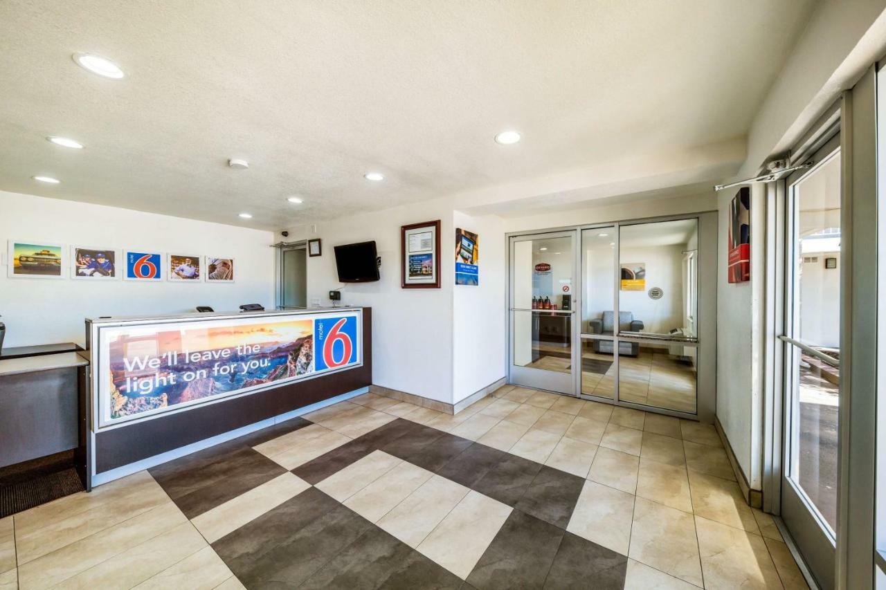 Motel 6-Dallas, Tx - Farmers Branch Exterior photo